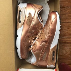 Rose Gold Nike Airmax | Size 7Y or  8 1/2 Women’s